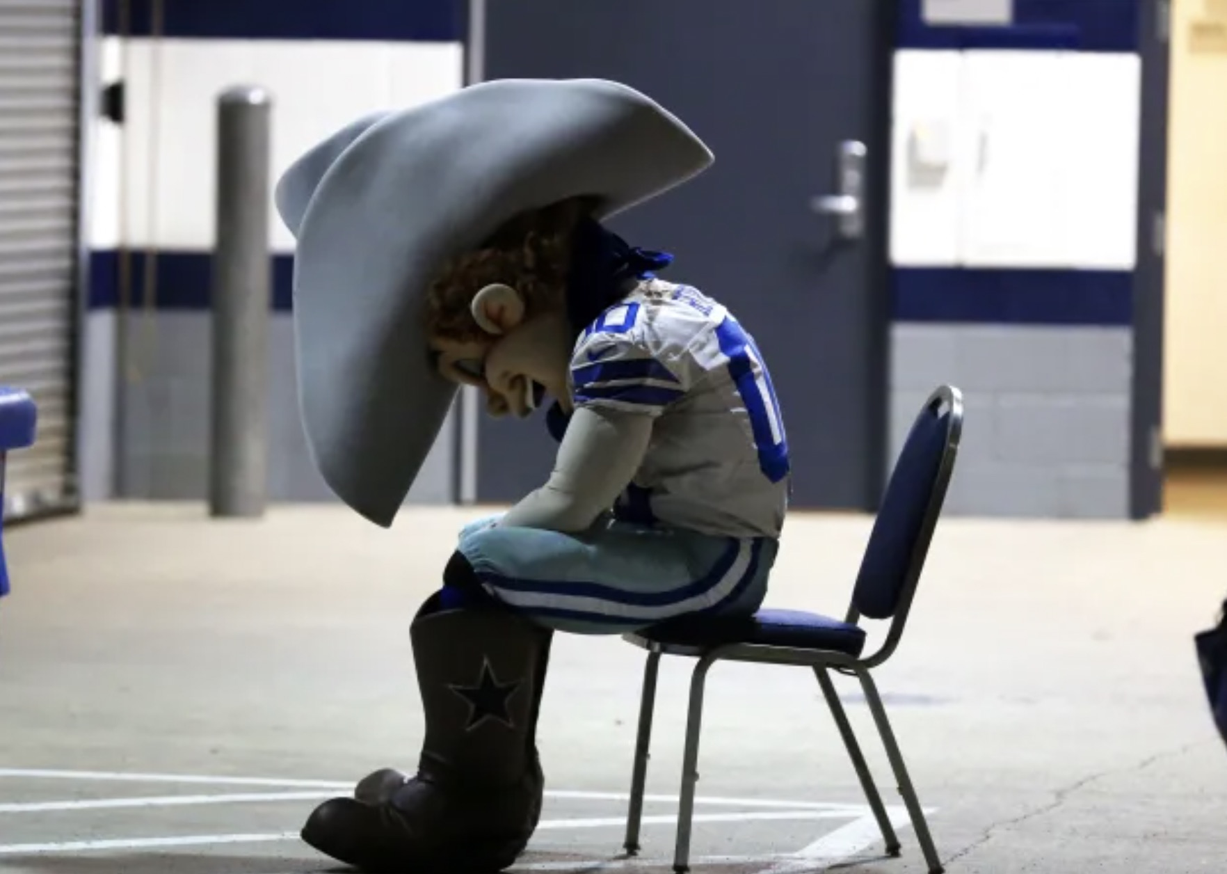 cowboys mascot sad